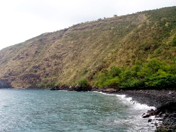 View across Kealakekua Bay