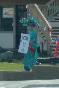 Dancing Statue of Liberty