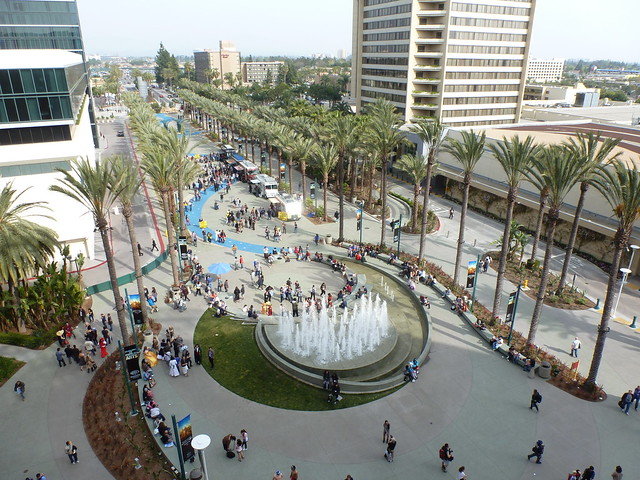 WonderCon Fountain From Above