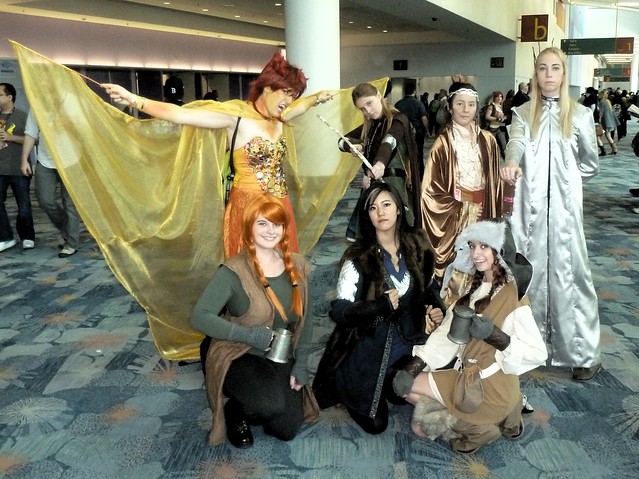 Gender-reversed Hobbit cosplay group. It took me a while to figure out Smaug.