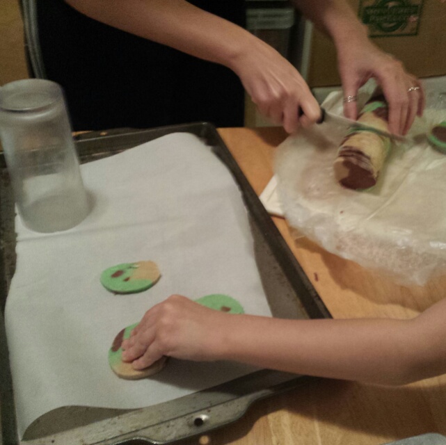 Camo cookies - slicing.jpg